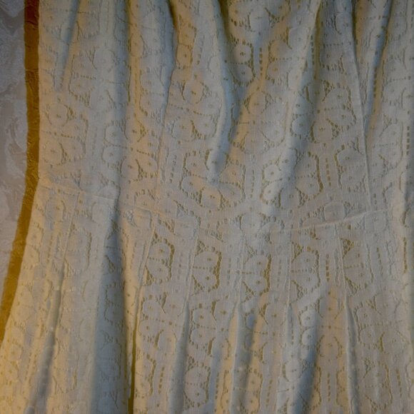 Lilly Pulitzer Size 0 | Posey Resort White Daisy Lane Lace Dress | Sleeveless - Picture 3 of 5